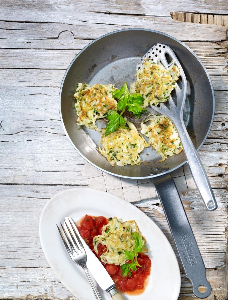 Galettes de couve com molho de tomate e Gruyère AOP